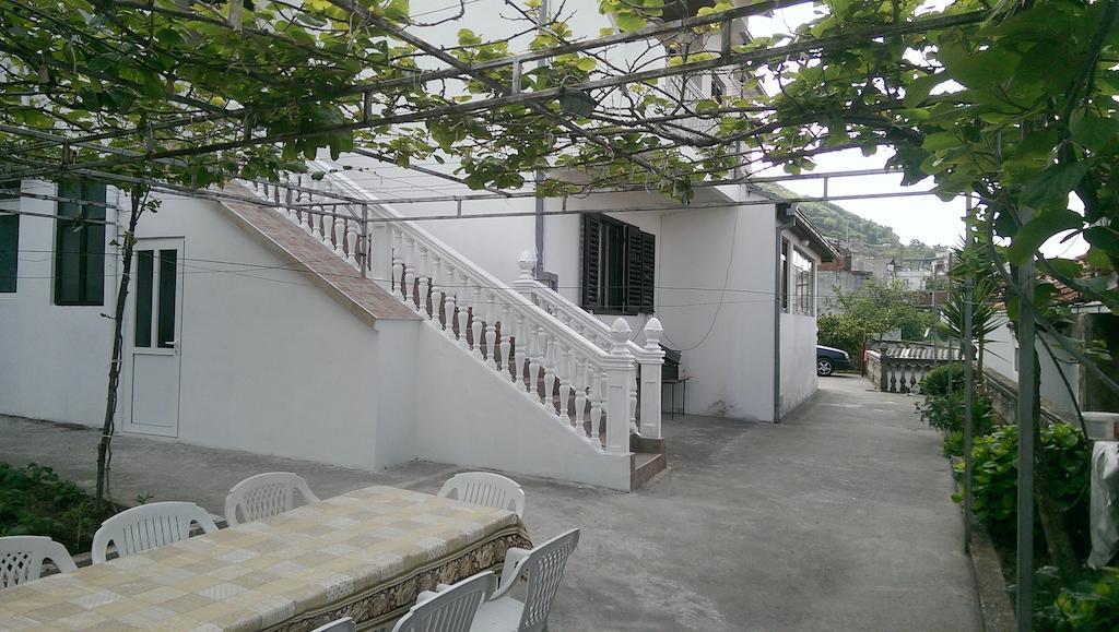 Guesthouse Sinani Ulcinj Exterior photo