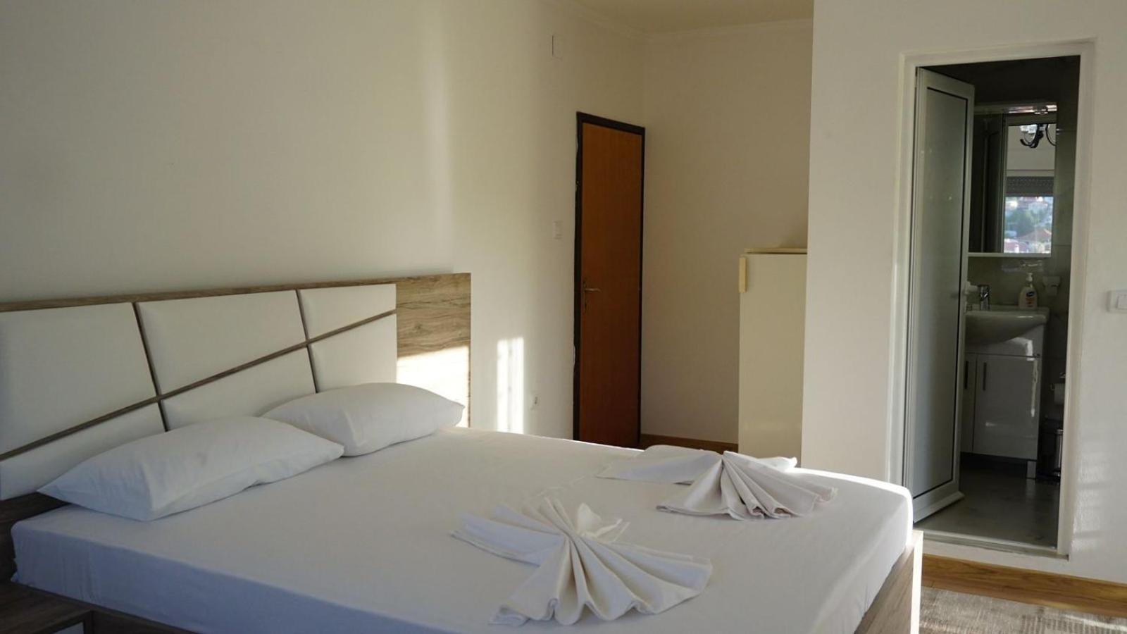 Guesthouse Sinani Ulcinj Exterior photo